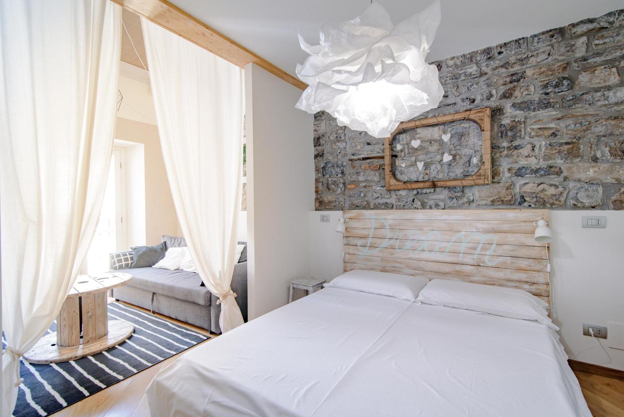 Gem Of The Lake - Luxury Apartment Como Old Town المظهر الخارجي الصورة